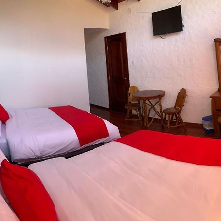 Hosteria La Chorrera Кито Екстериор снимка