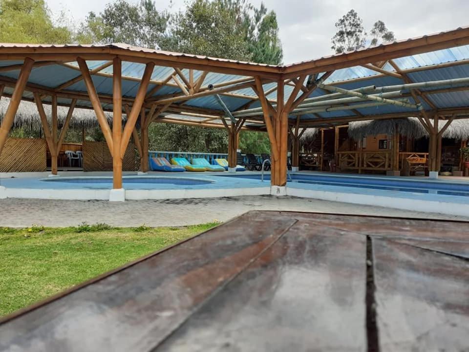 Hosteria La Chorrera Кито Екстериор снимка