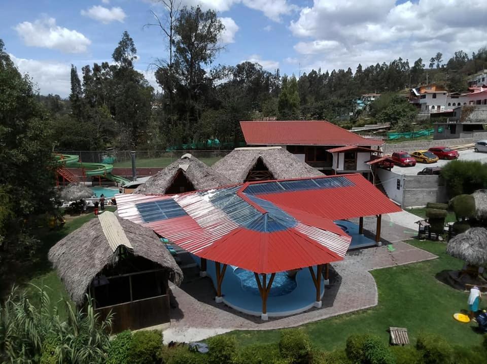 Hosteria La Chorrera Кито Екстериор снимка