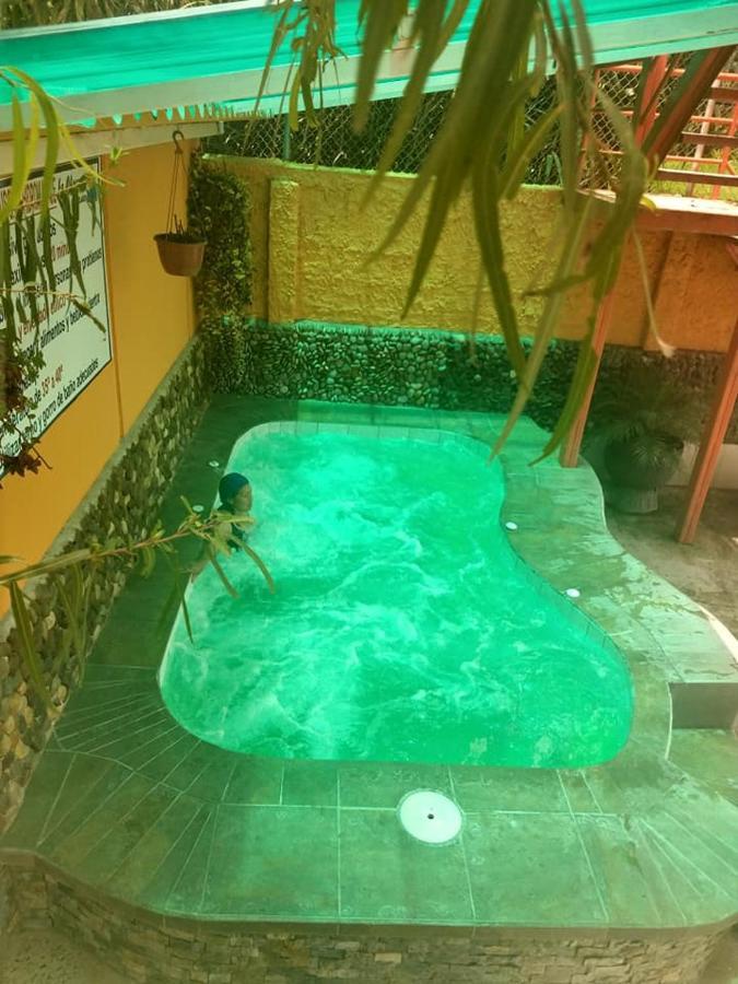 Hosteria La Chorrera Кито Екстериор снимка